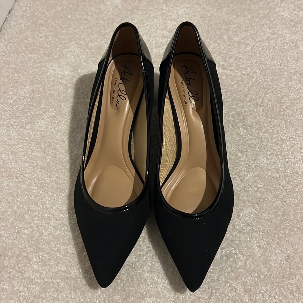 Abella True Comfort Alice Black Women’s Pump Classic Styling size 9